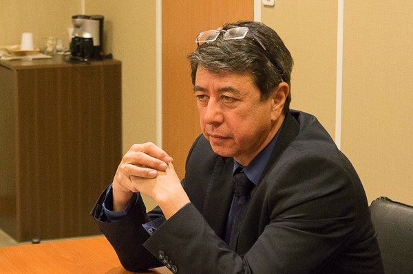 Philippe Nguyen Thanh, maire de Vernon, membre du parti socialiste, mandataire eurois de la campagne victorieuse du Président de la République.